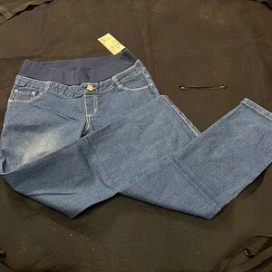 Maternity jeans